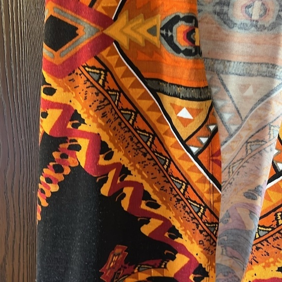 EST. 1946 sleeveless long vest top. Orange Aztec design. Size Medium. Looks new - Picture 3 of 8